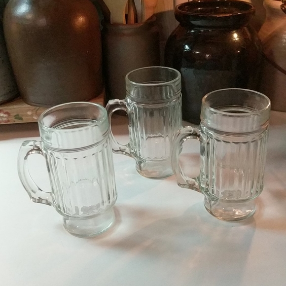 Bundle of 3 Vintage Glass Mugs - Picture 2 of 9